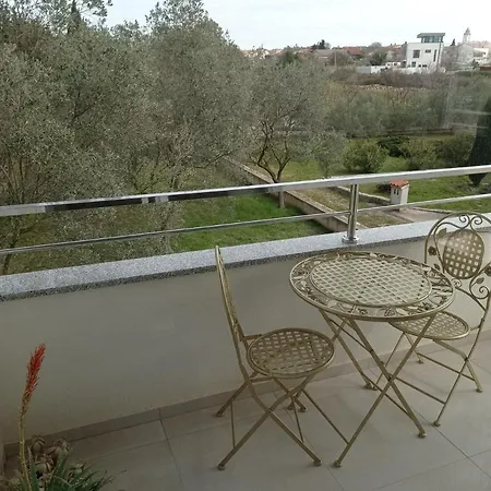 Golden Wind Apartamento *